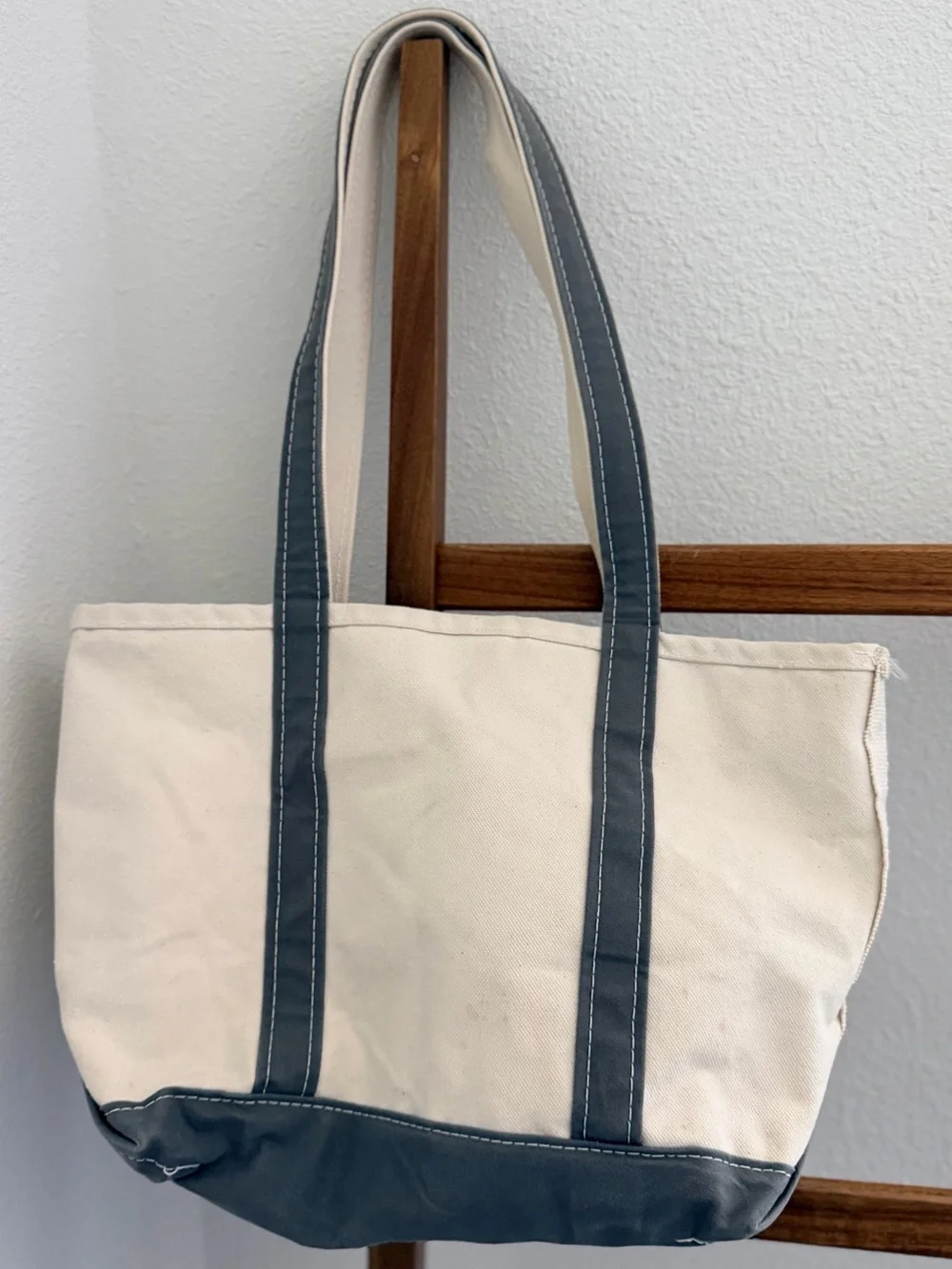 L.L. Bean bean carry